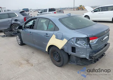 2021 Toyota Corolla Le z USA, uszkodzony, nr VIN JTDEPMAEXMJ151592